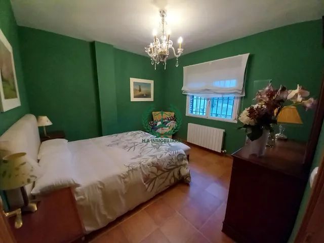 SE VENDE CHALET INDEPENDIENTE EN VENTURADA (SIERRA NORTE)  . JARDIN Y TERRAZA — 34