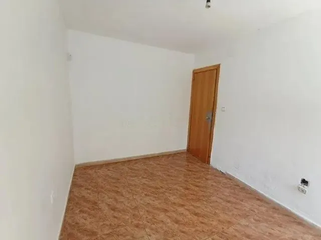 Se vende Piso en Sant Andreu de la Barca (Barcelona). — 12