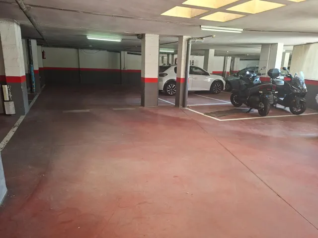 PARKING EN VENTA LA MARINA DE PORT — 12