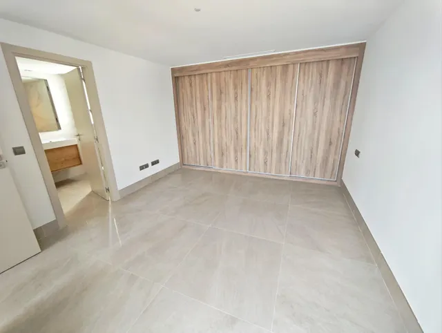 Exclusivo Ático Dúplex en Primera Línea de Golf | 215,51 m2 de Lujo, Vistas Abiertas y Solárium Privado — 22