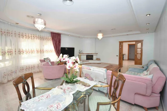 Exclusivo Chalet Independiente con Piscina Privada y Gran Parcela en Callosa de Segura — 12