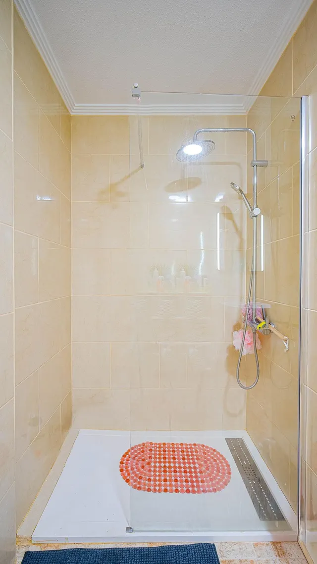 Gran apartamento en orihuela: 2 hab, 1 baño — 21