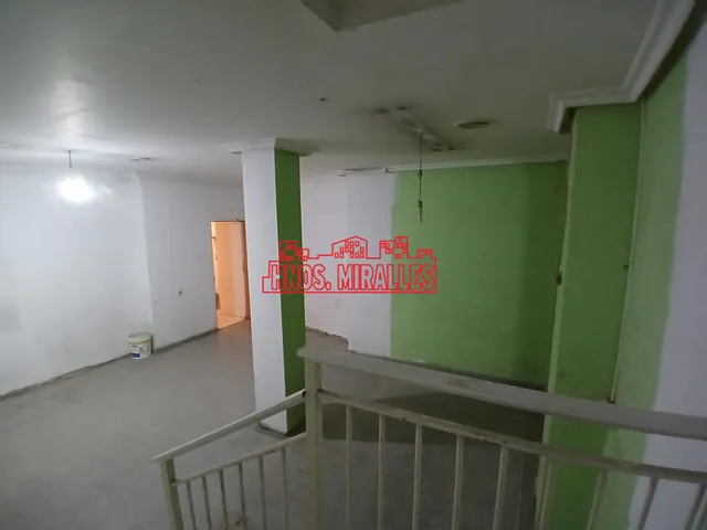 ¡¡ MAGNÍFICO LOCAL ESQUINA 148 M2 . TU NEGOCIO EN EL CENTRO DE ELCHE !! — 4