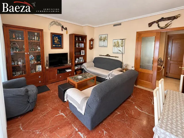 AMPLIA VIVIENDA DE 3 DORMITORIOS CON GRAN TERRAZA, PATIO PRIVADO Y GARAJE EN SANT JOAN D’ALACANT — 8