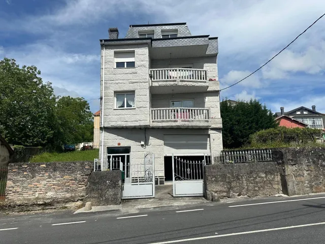 Venta piso en Maceda calle de los Milagros