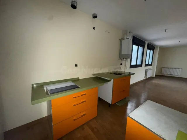 SE VENDE ENTRESUELO/LOCAL SIN USO ESPECIFICO EN CALLE RIO CO - foto 3