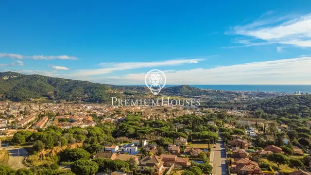 Espectacular casa con con 6.000m2 de parcela e impresionantes vistas al mar — 49