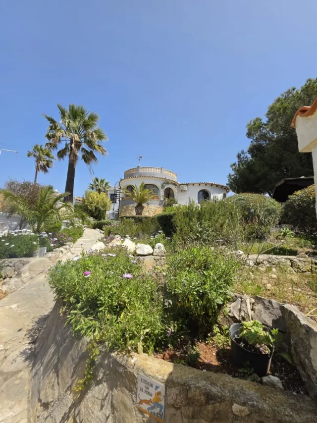 Encantadora villa en la prestigiosa zona de Balcón al Mar, Jávea — 35