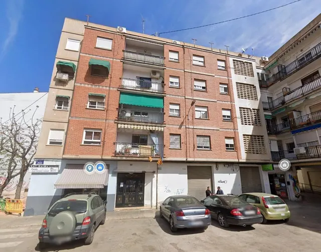 VIVIENDA OKUPADA EN BURJASSOT ESPECIAL INVERSORES - foto 3
