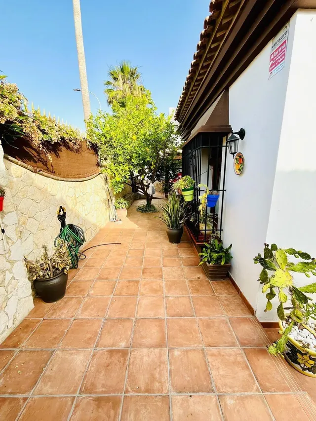 Se vende Chalet con piscina en Getares — 21