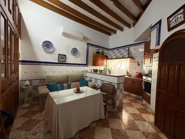 Oportunidad Única: Local Comercial con Vivienda en Planta Primera! — 18