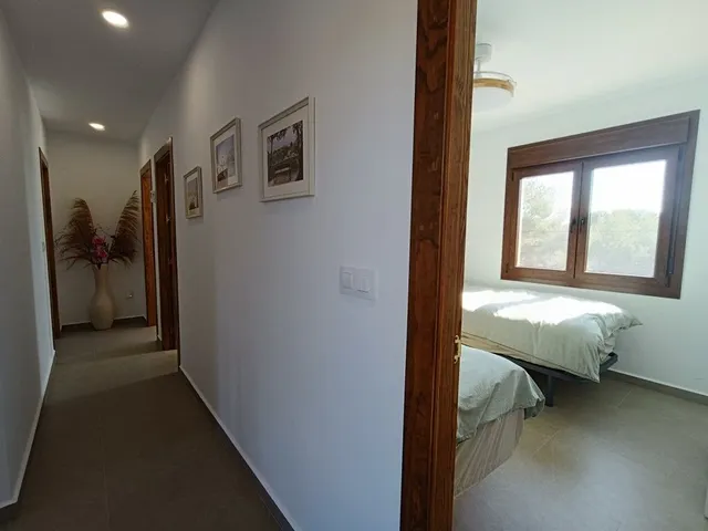 Villa 5 habitaciones 256m² en venta - Zona Pueblo — 38