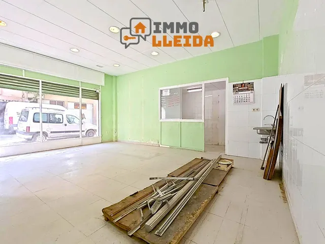 OPORTUNIDAD Local céntrico en Balaguer — 4