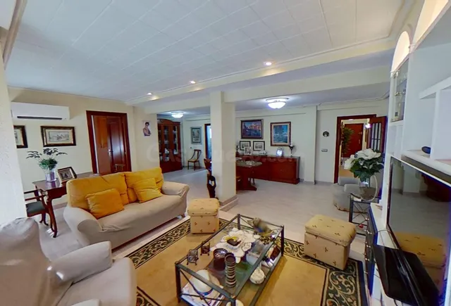 ¡ESPACIO, LUZ Y COMODIDAD EN UNA VIVIENDA PENSADA PARA DISFR - foto 2