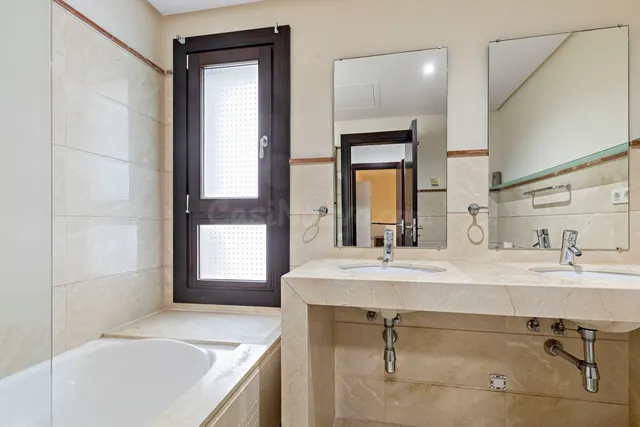 Adosado 4 habitaciones 229m² en venta - Costa del Sol - foto 4