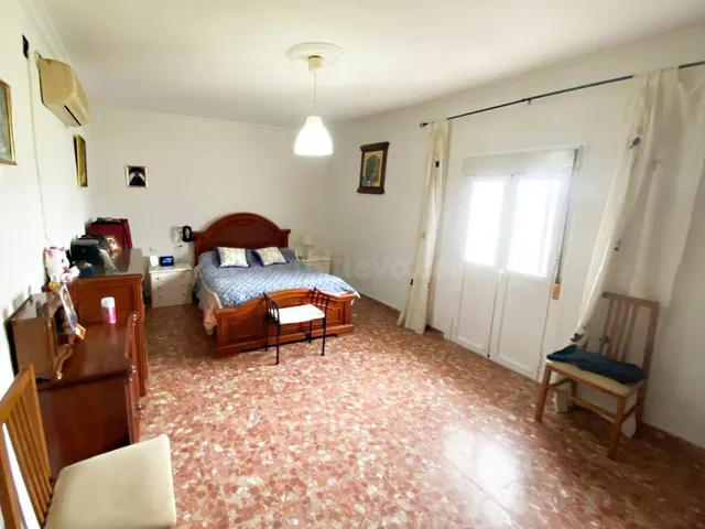Vivienda luminosa con patio y amplias azoteas con vistas al  - foto 2