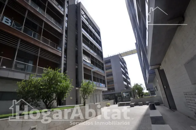 GRAN ÁTICO SEMINUEVO EN RESIDENCIAL CON GARAJE Y PISCINA — 37