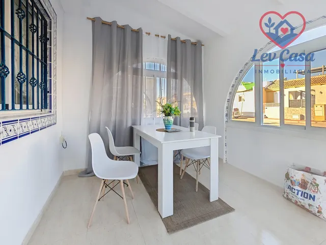 Casa adosada con orientación sur y solárium en Camposol - foto 4