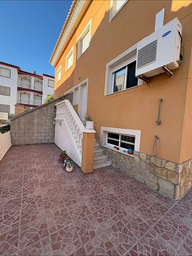 Chalet pareado con vistas al mar en Playa del Rey: un hogar junto al Mediterráneo para todo el año — 46