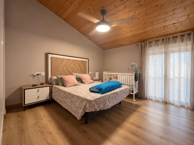 100 m2 de patio. Y sí, la casa también está a la altura — 21