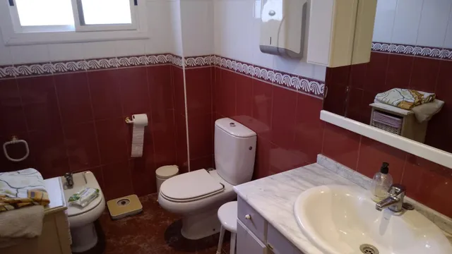 PRECIOSO CHALET EN MUY BUENA ZONA DE PETRER — 12