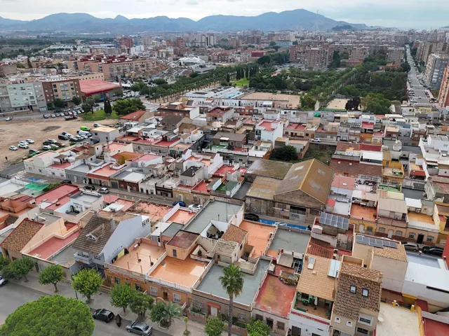 Se vende planta baja con 4 dormitorios y 3 baños en Cartagena junto al Parque de la Rosa — 10