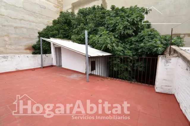 Para reformar en el centro de Torrent con patio y terraza — 30