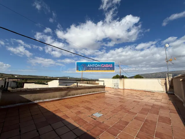 CASA REFORMADA CON TERRENO RÚSTICO DE 3.000 M2 EN ÚBEDA – PI - foto 4