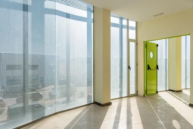 Oficina en venta en Ceuti — 9