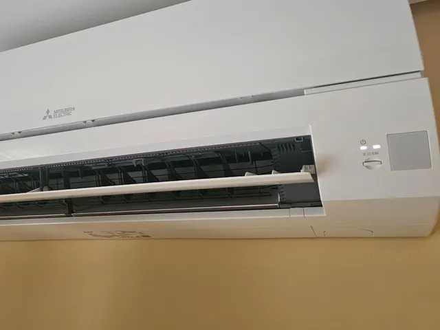 Piso de 4 dormitorios con plaza de garaje en San Basilio, con terraza de 20 m2 anexa al trastero en la cubierta. — 29