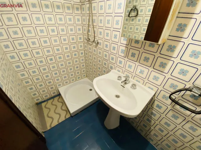 Amplio piso en venta en el centro de Logroño — 26