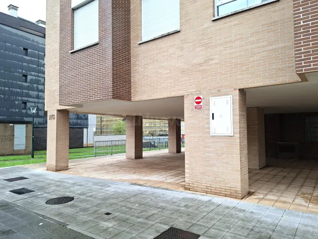 Apartamento 4 habitaciones 95m² en venta - Nuevo Roces - foto 5