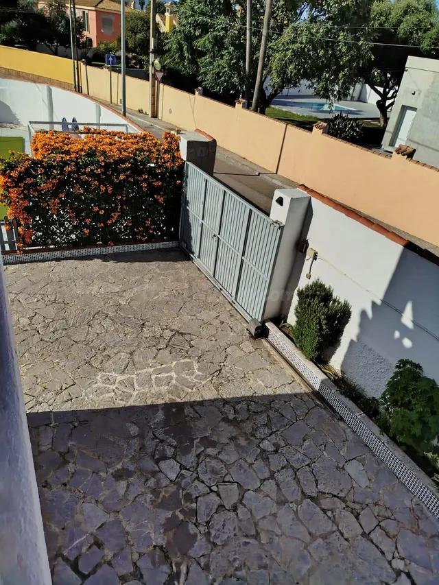 SE VENDE CHALET INDEPENDIENTE EN ALGECIRAS, ZONA COLONIA SAN - foto 4