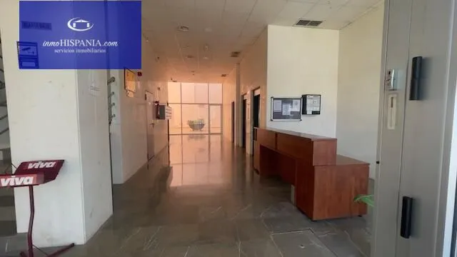 Se vende o alquila local totalmente diafano en Zona Franca — 5