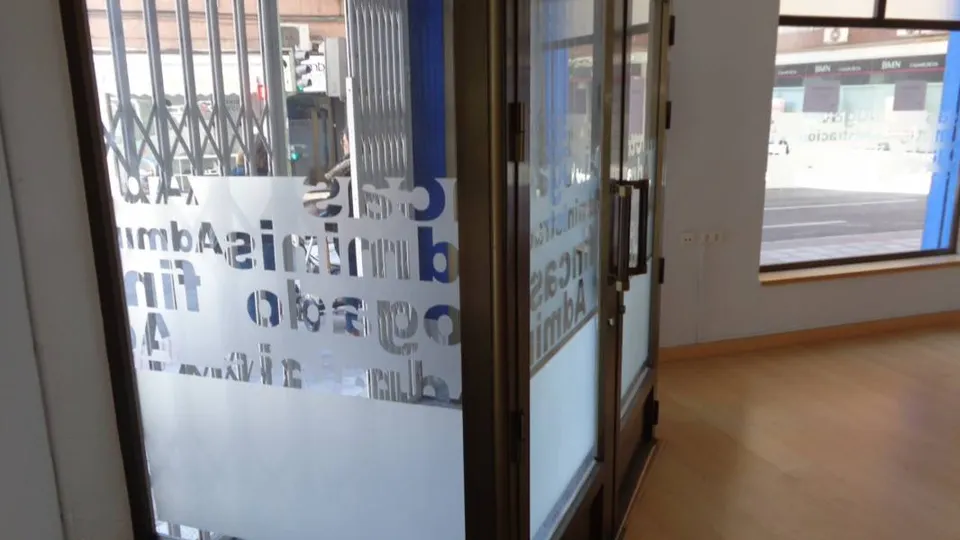 LOCAL CENTRICO