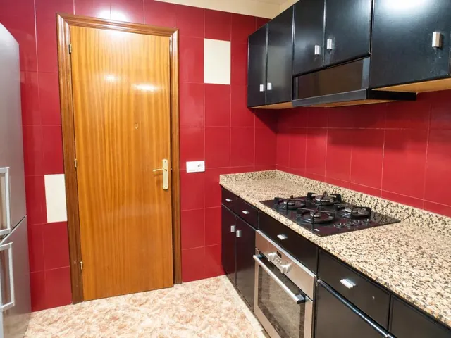 Piso en venta en Via Favència, Barcelona – Nou Barris — 6