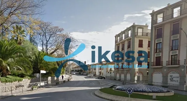 Venta de Local Comercial en Torredonjimeno, Jáne. — 8