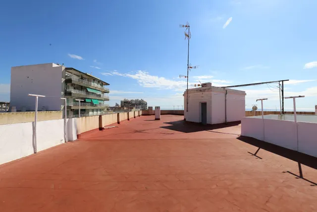Apartamento recientemente reformado al lado del mar !!! — 41