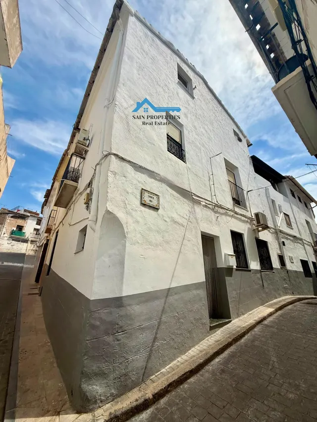 Encantadora casa de Pueblo en Callosa lista para entrar a vivir — 25
