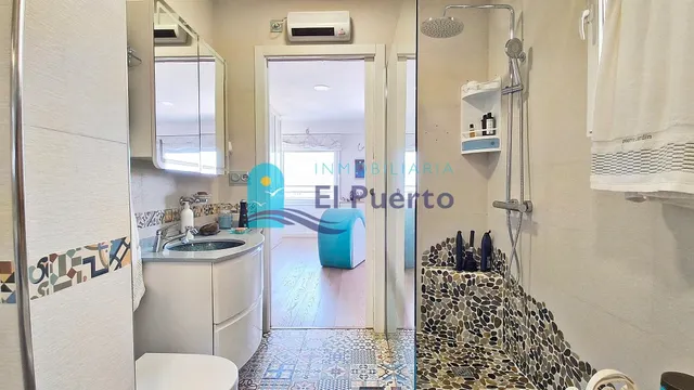 APARTAMENTO REFORMADO A 50 METROS DEL MAR EN EL PASEO DEL PUERTO – REF. 1850 — 30