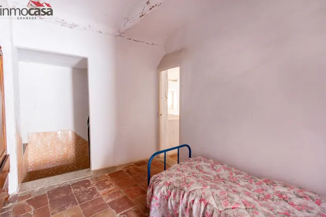 CASA DE PUEBLO EN PADUL PARA REFORMAR!!! — 29