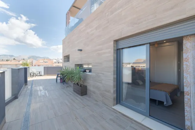 Ático dúplex con piscina en Maracena — 27