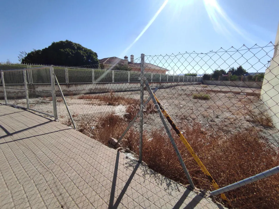 SE VENDE TERRENO URBANO EN MONFORTE DEL CID.