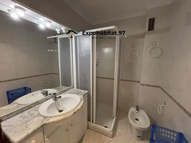 ¡APARTAMENTO DE 3 habitaciones CON 2 BAÑOS ESQUINERO DE 100 M2! — 17