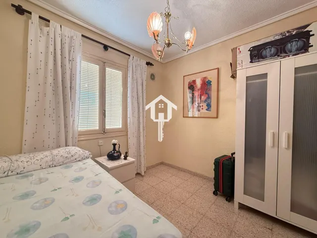 PISO EN VENTA EN ALICANTE. ZONA VIRGEN DEL REMEDIO.100m2, 3 habitaciones, 1 BAÑO, BALCÓN, CUARTA PLANTA CON ASCENSOR — 27