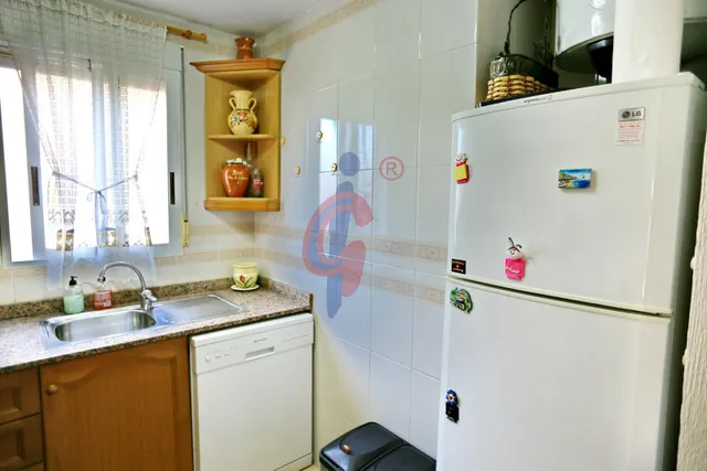 Piso de 3 dormitorios en venta en Guardamar del Segura, zona Mercadona, en esquina, con una gran terraza y vistas laterales al mar — 26