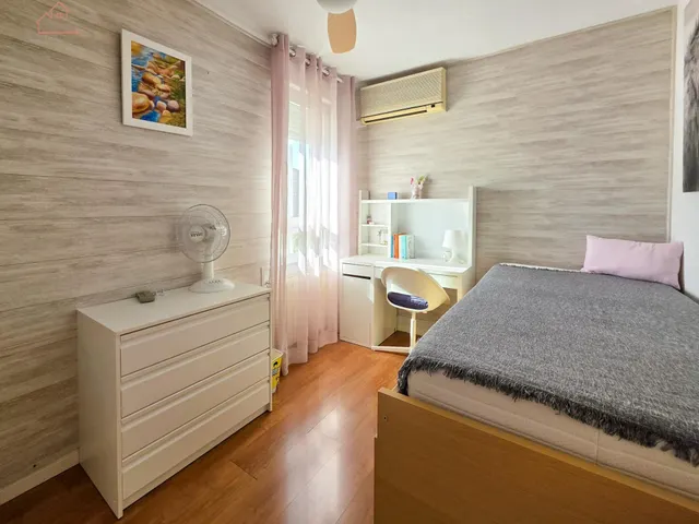 Amplia vivienda de 3 dormitorios en Fuenlabrada — 24