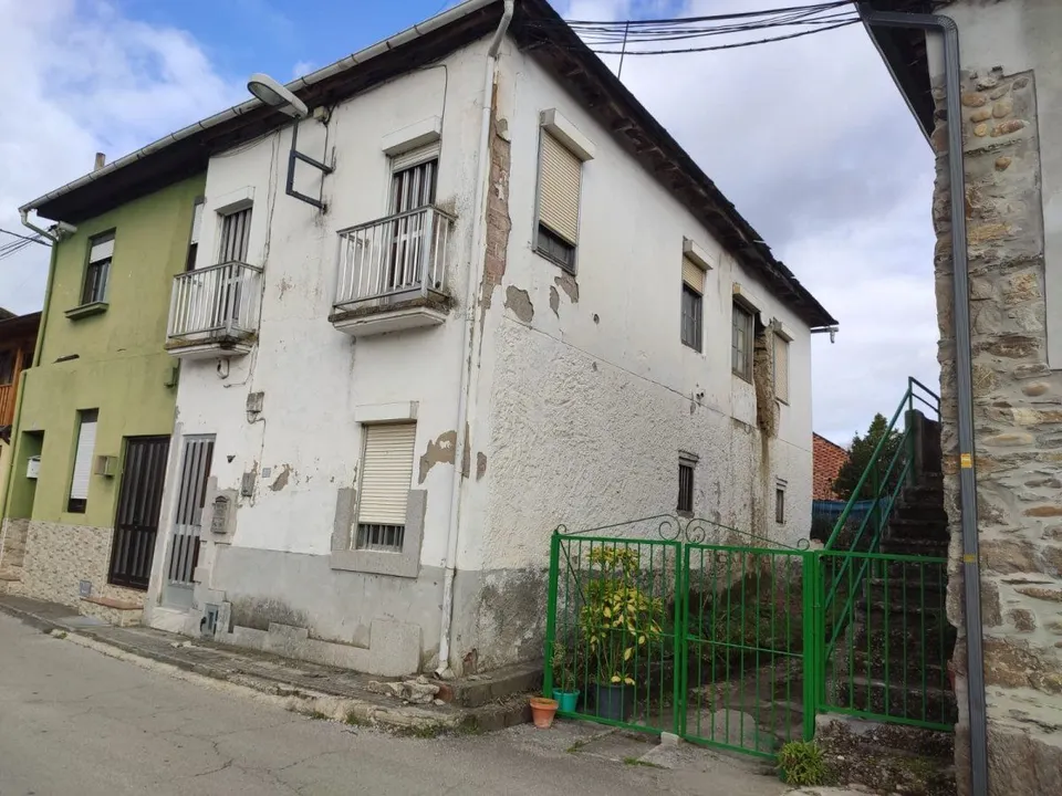 Casa en Villadepalos. Precio negociable