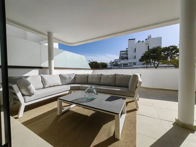 Apartamento 4 habitaciones 167m² en venta - Costa Del Sol - foto 2