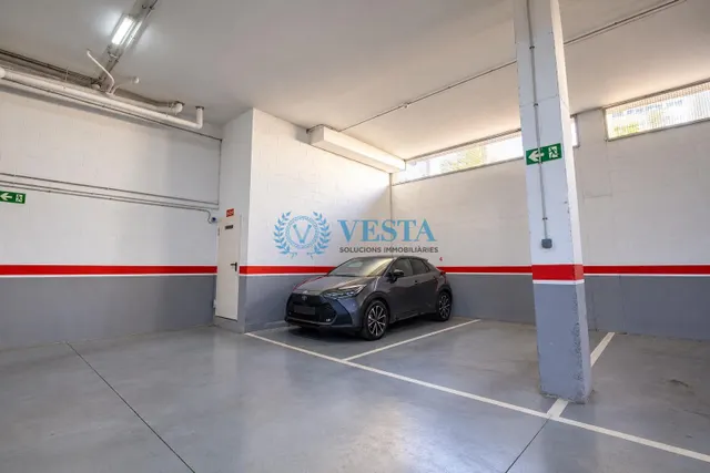 PISO DE 4 habitaciones EN EL CENTRO DE REUS — 35